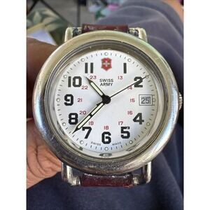 Vtg Victorinox Swiss Army Military Watch Unisex Stainless Steel Date Rare W/Lume